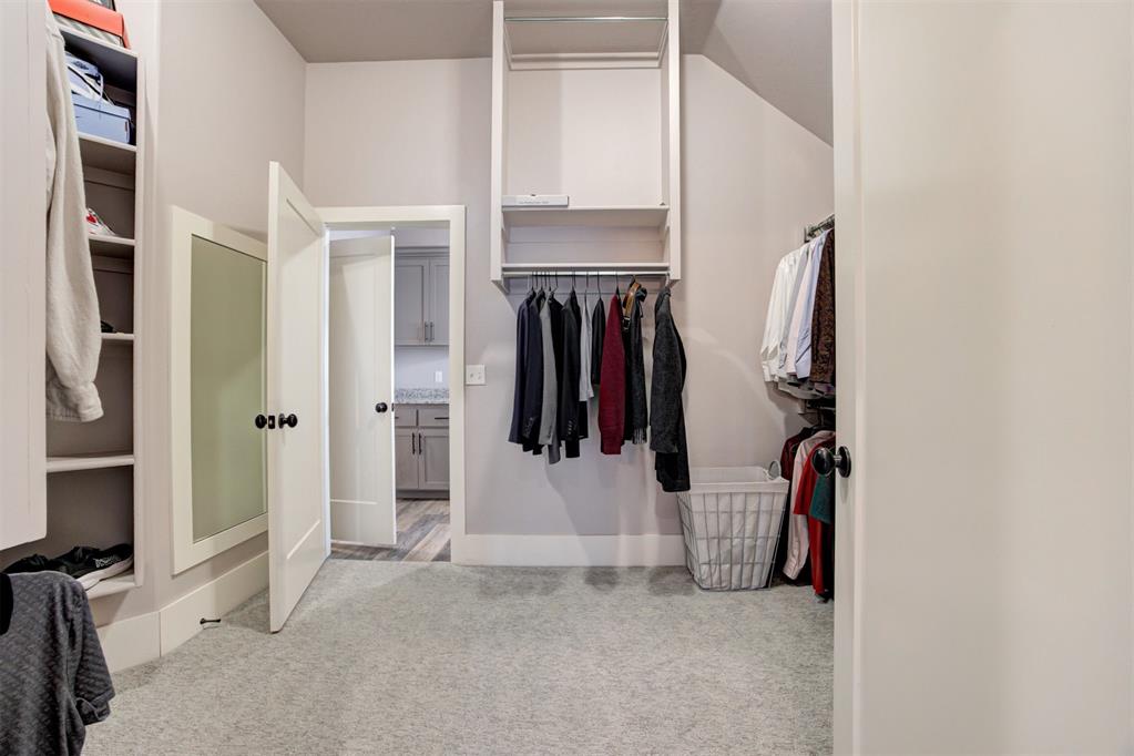 11124 Fairways Avenue