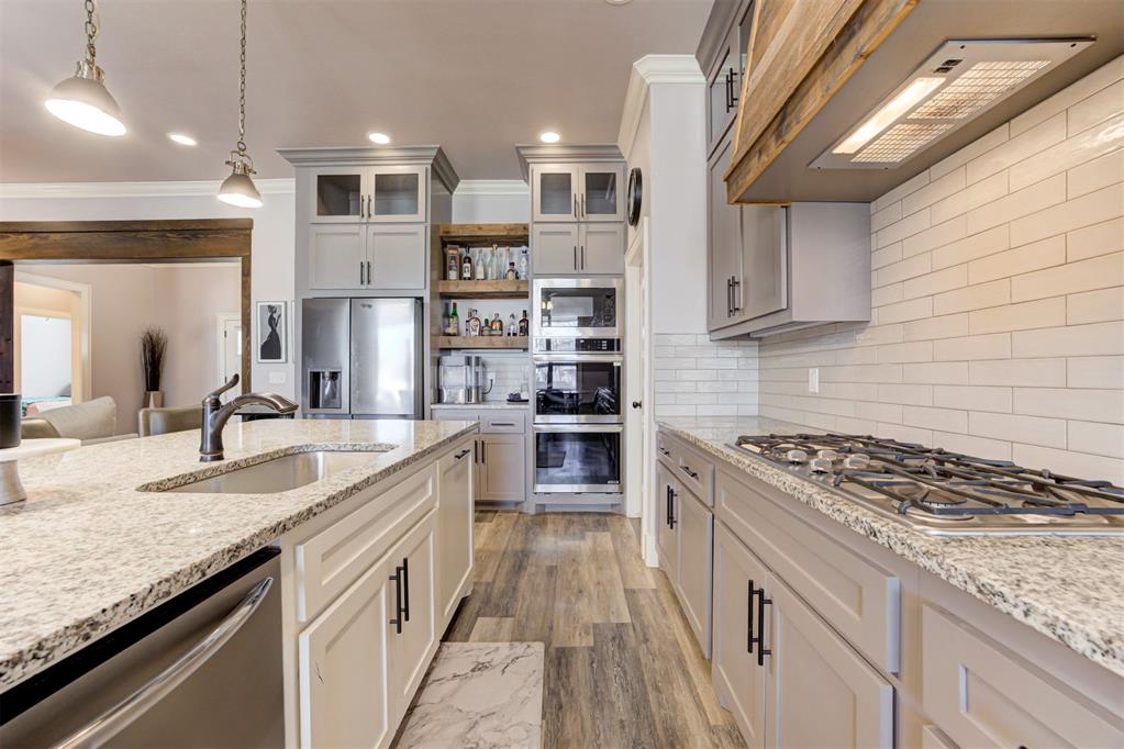 11124 Fairways Avenue