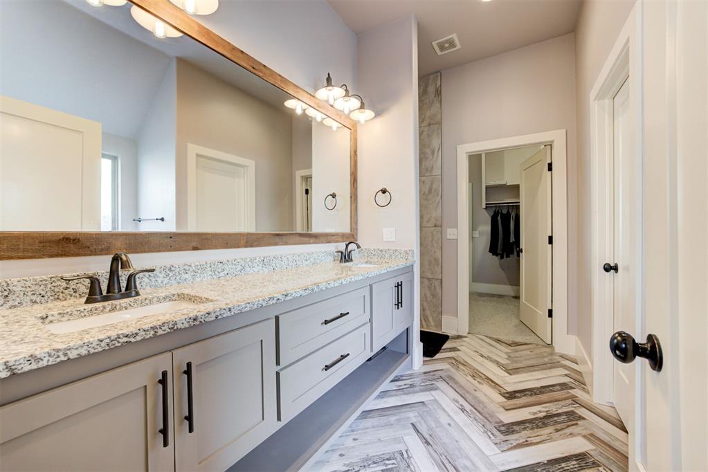 11124 Fairways Avenue