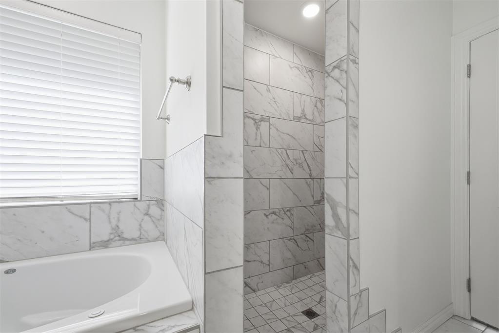 5509 Santa Lucia Drive