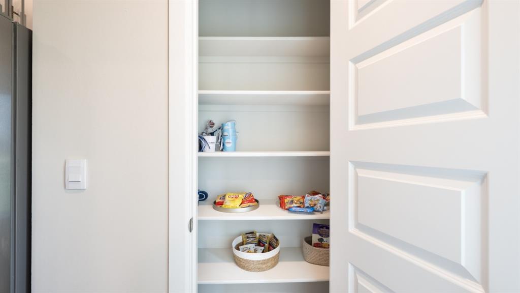 475 Red Oak Lane
