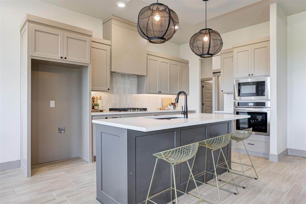 642 Sienna Creek Lane
