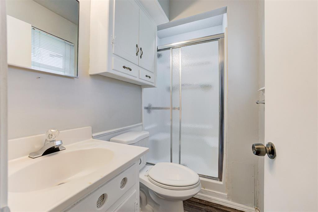 2537 SW 66th Street