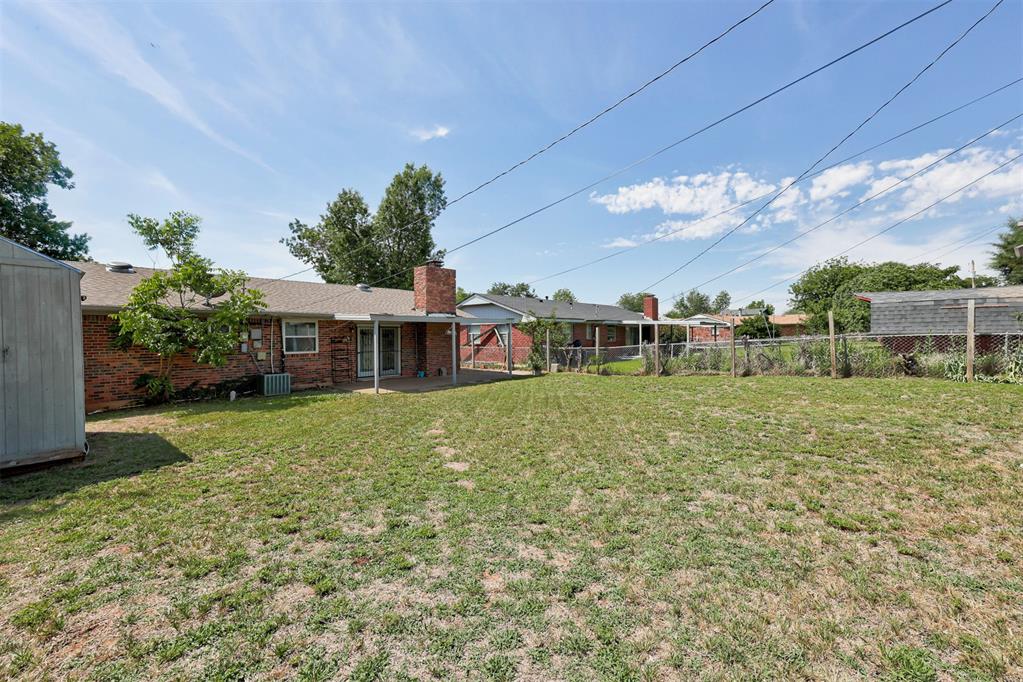 2537 SW 66th Street