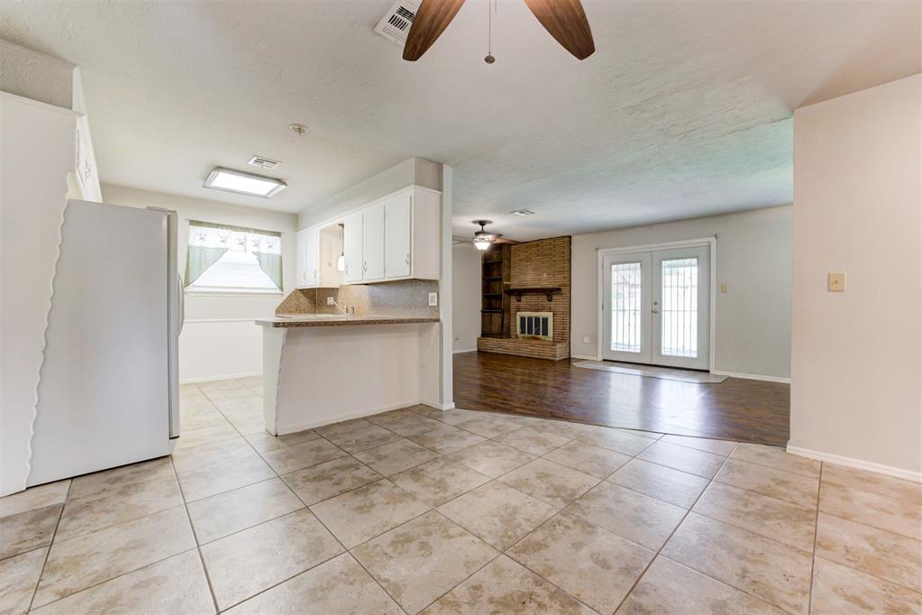 2537 SW 66th Street