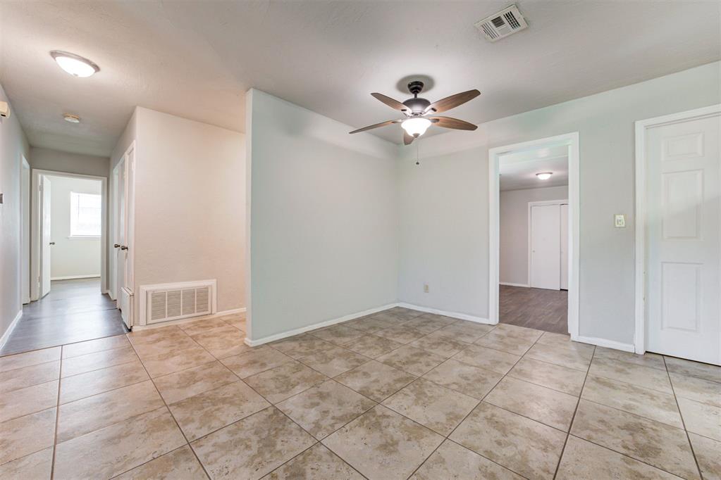 2537 SW 66th Street