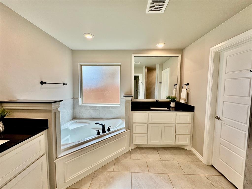9229 NW 89th Street