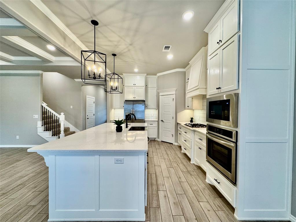 9229 NW 89th Street
