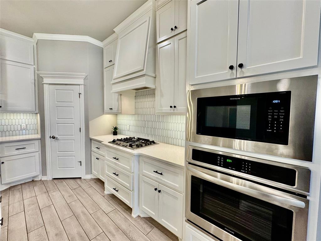 9229 NW 89th Street