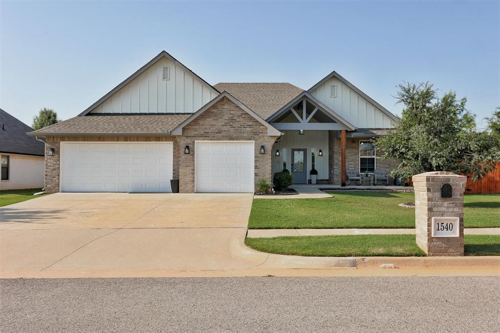 1540 NW 17th Place