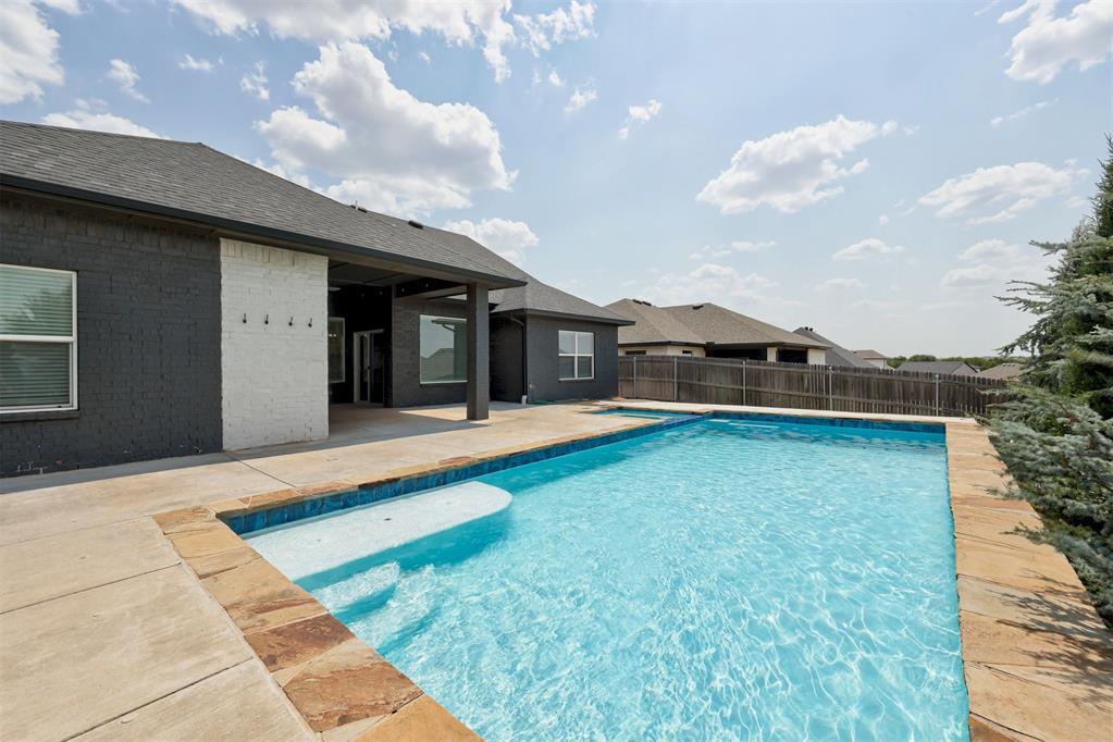 7329 NW 159th Terrace