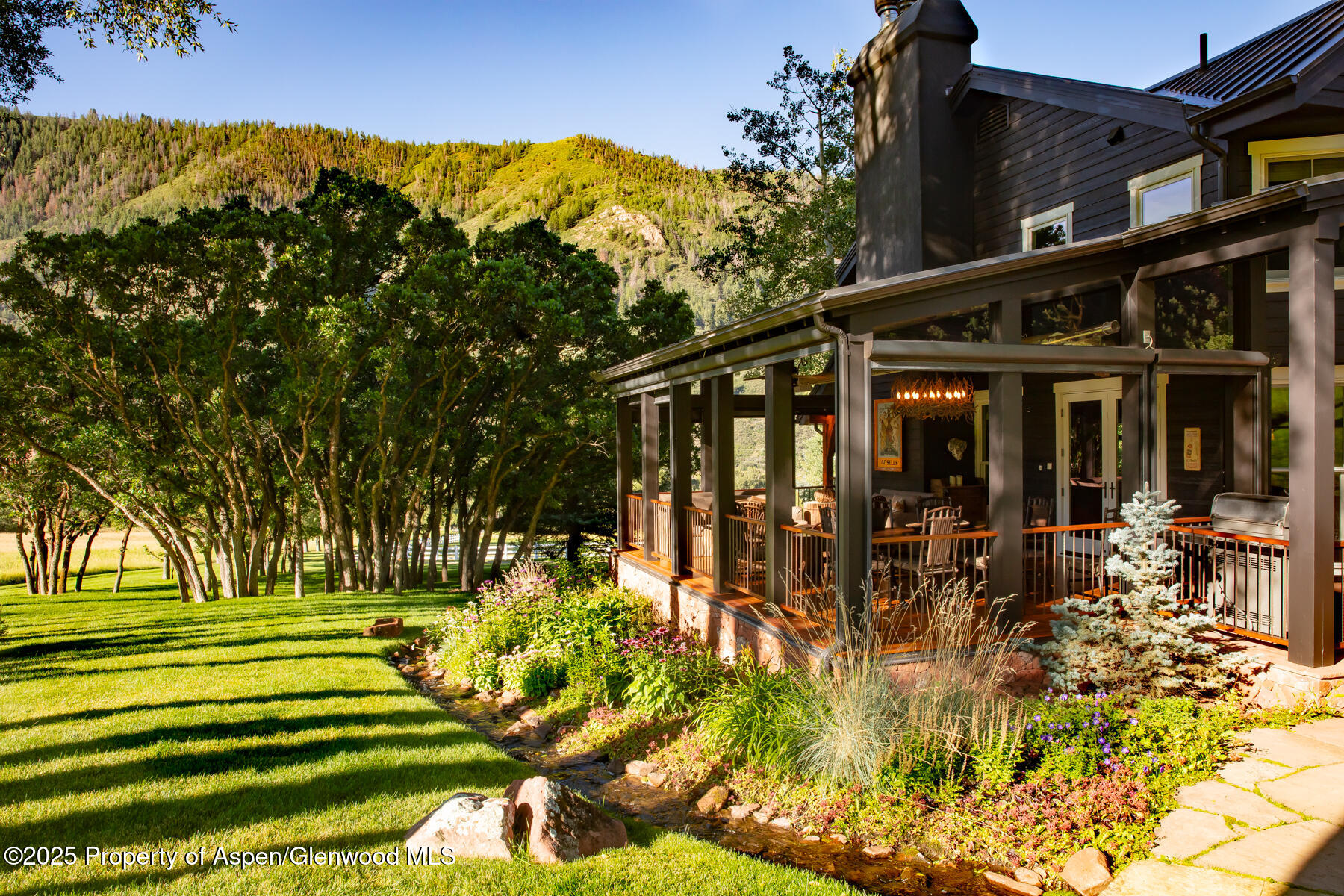 2147 Lower River Road