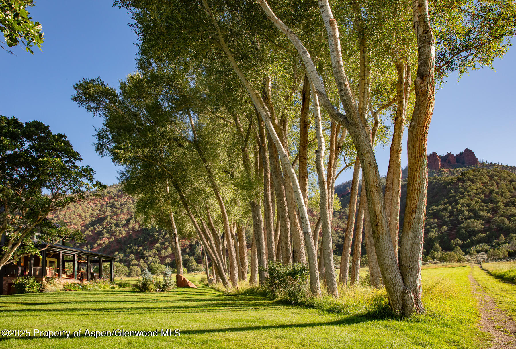 2147 Lower River Road