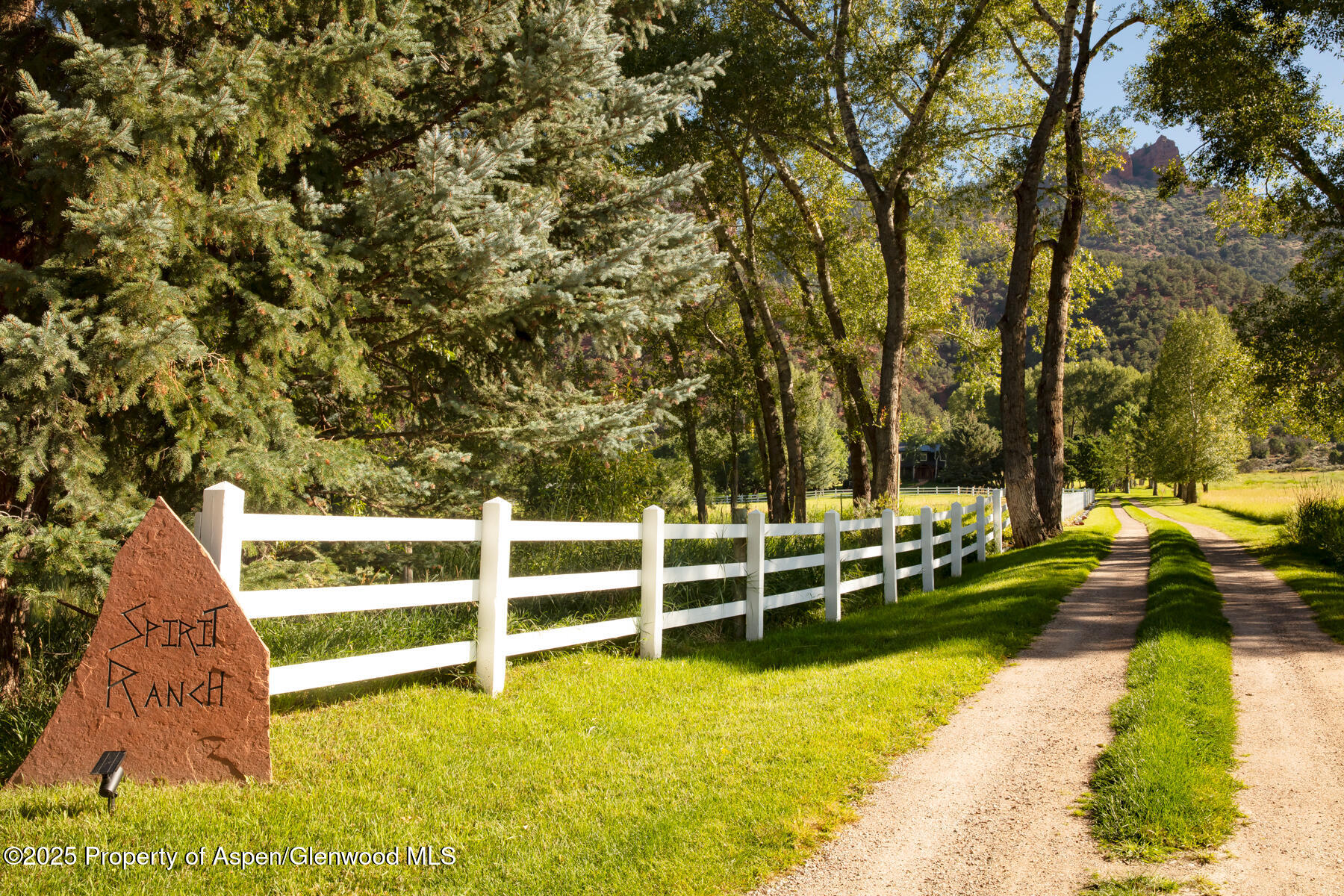 2147 Lower River Road