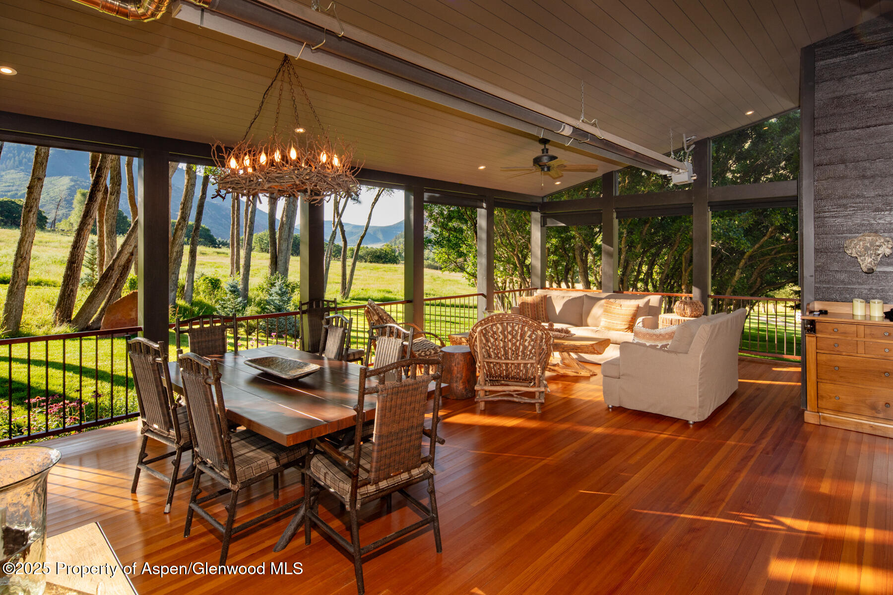 2147 Lower River Road