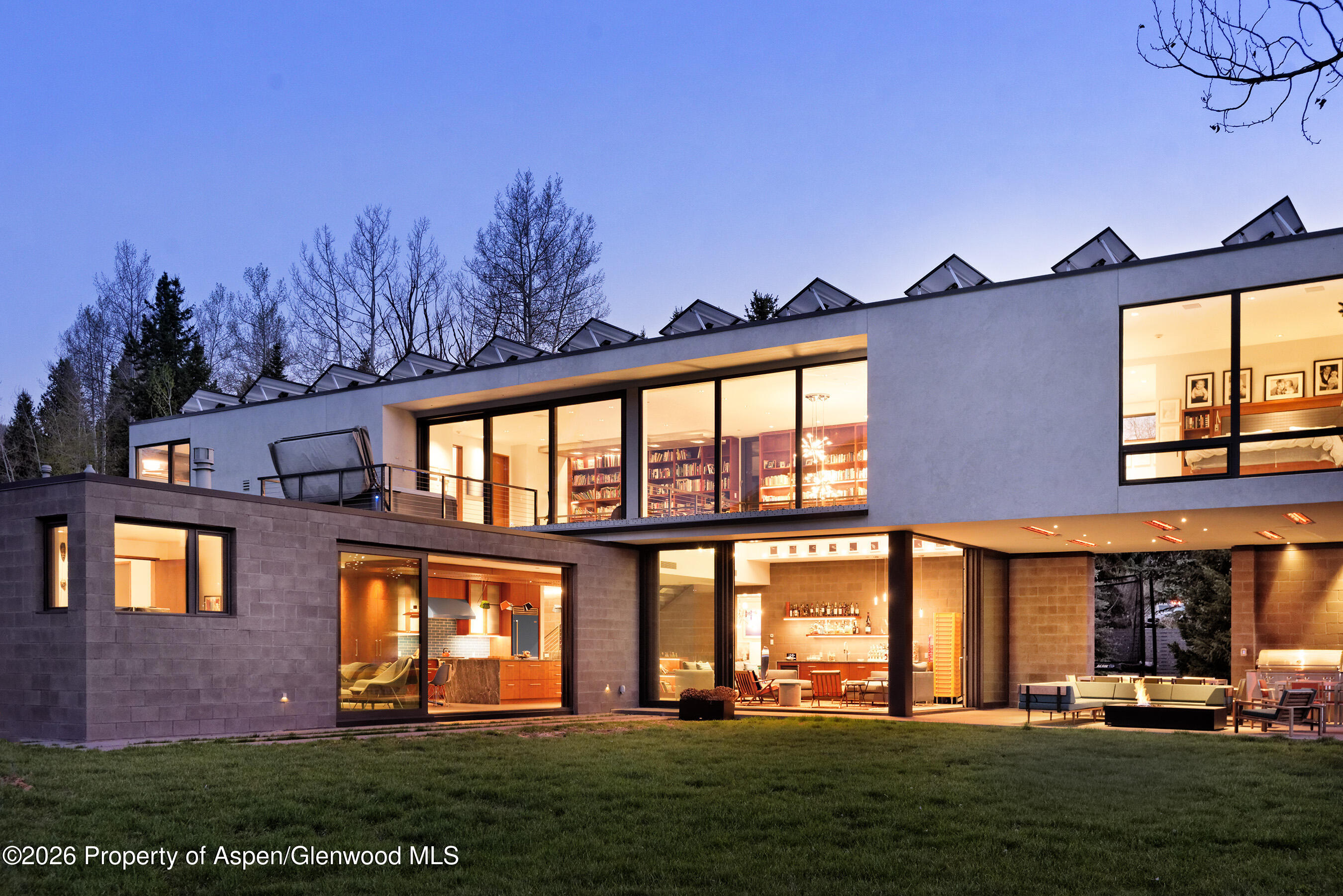 1350 Mountain View Drive