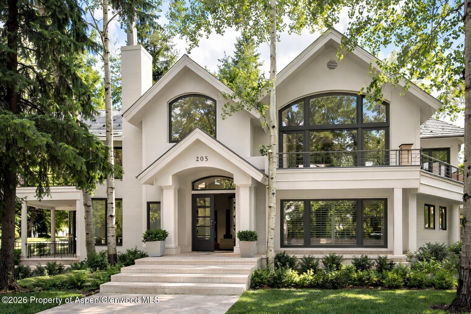 205 N 6th Street