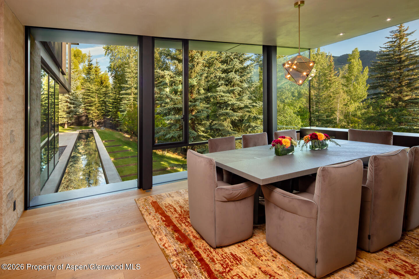 979 Red Mountain Road