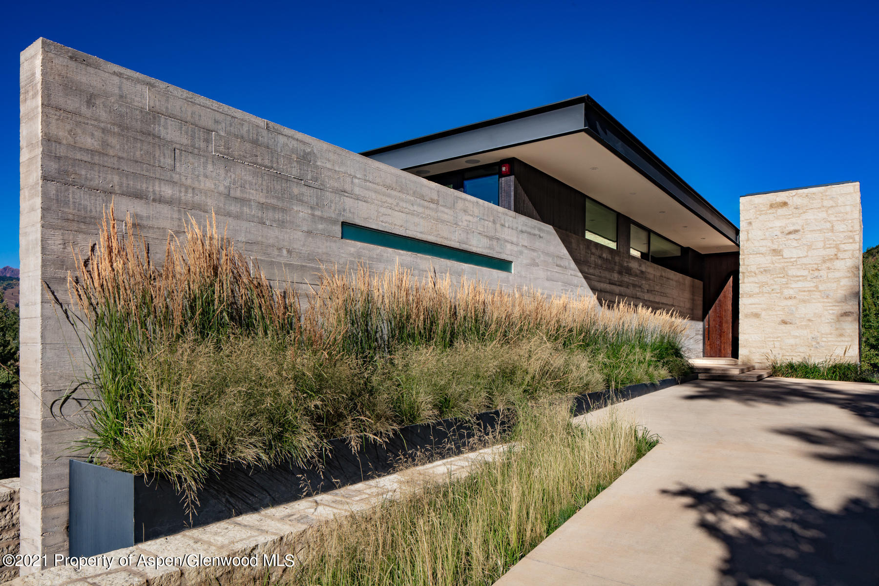 979 Red Mountain Road
