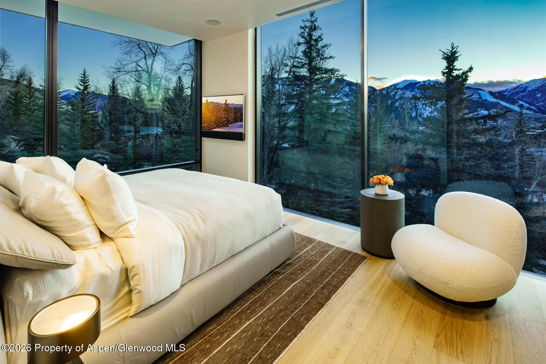 979 Red Mountain Road