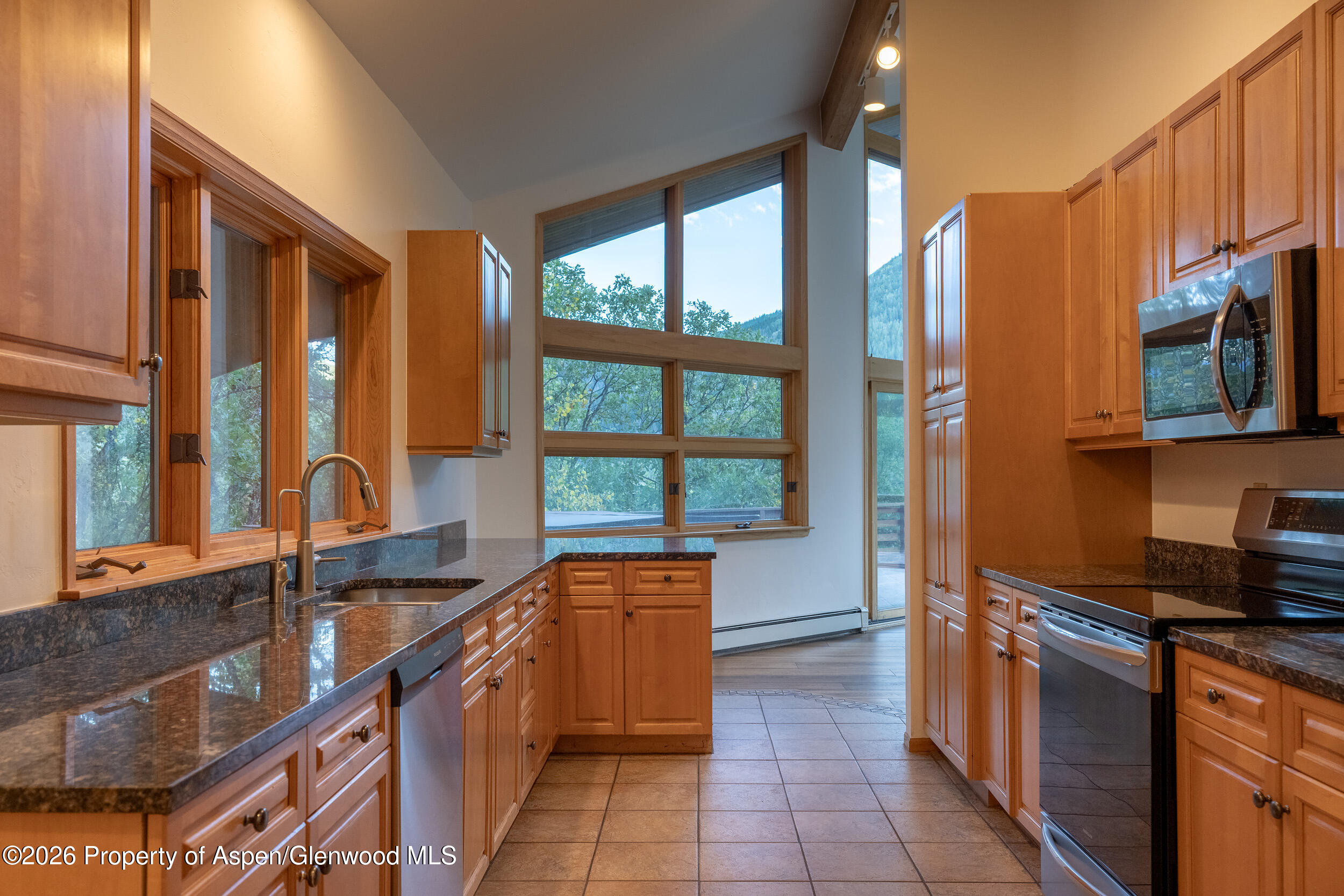 368 E Lupine Drive
