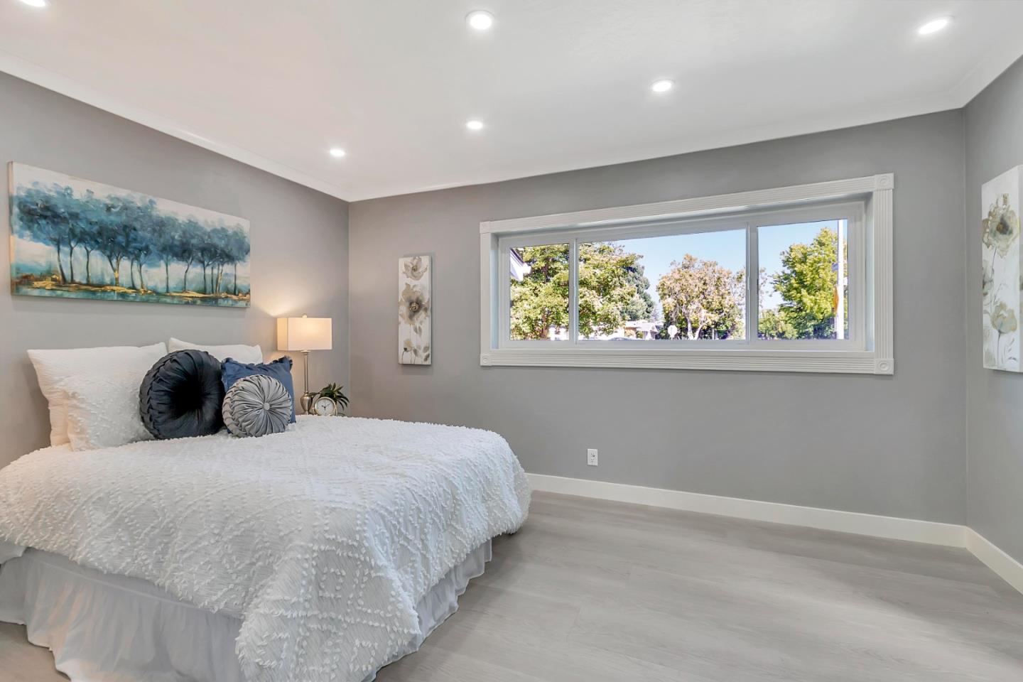 10640 E Estates Drive