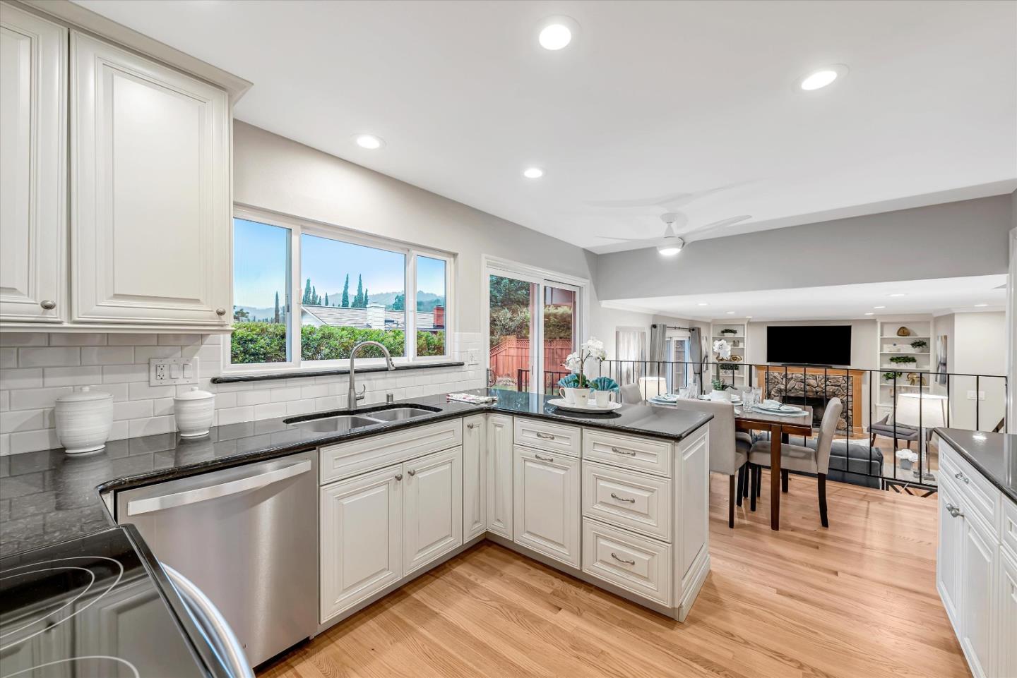 6290 Via De Adrianna