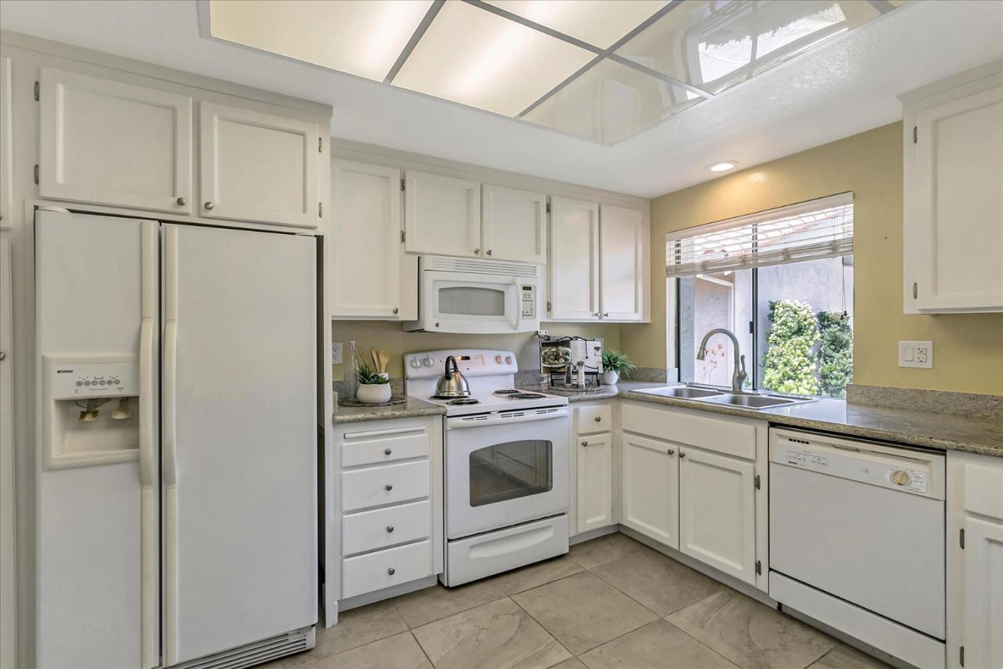 8339 Colombard CT