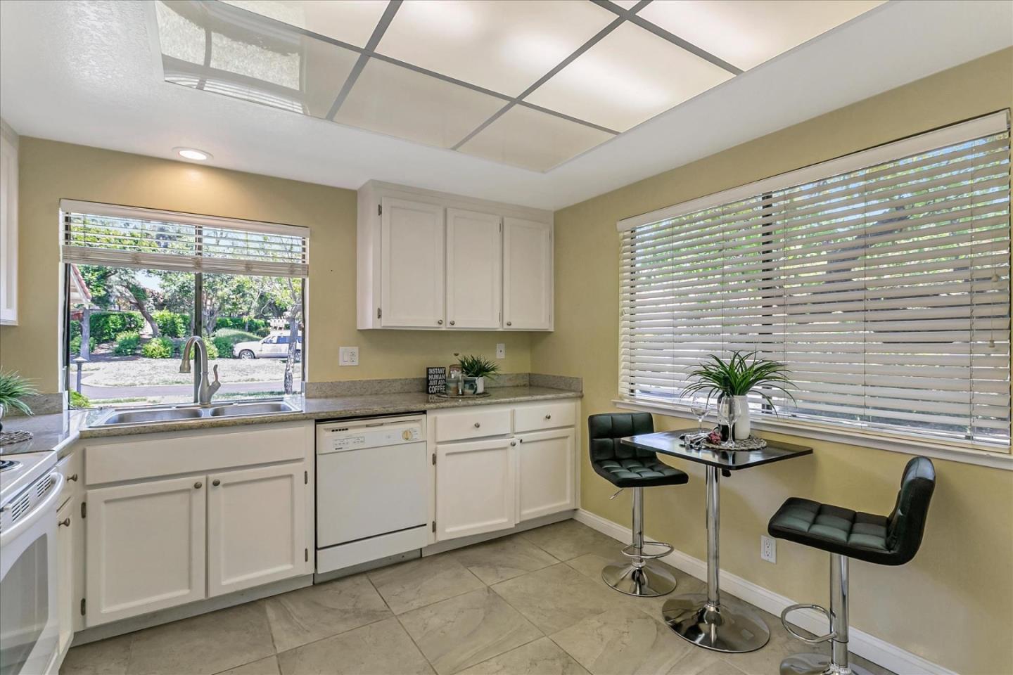 8339 Colombard CT