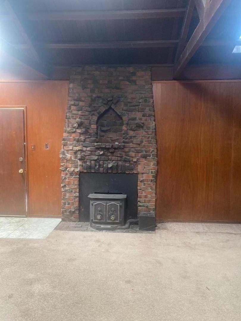 120 Riverside DR