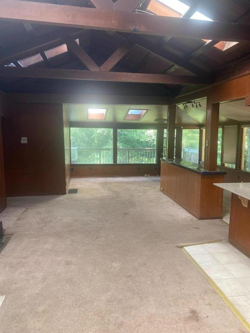 120 Riverside DR