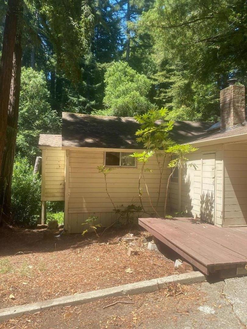 120 Riverside DR