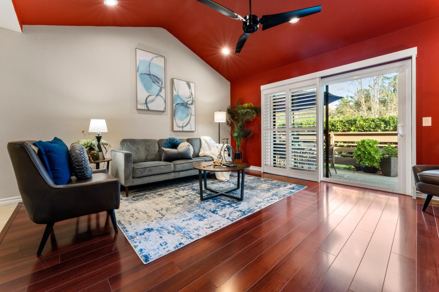 6249 Blauer LN