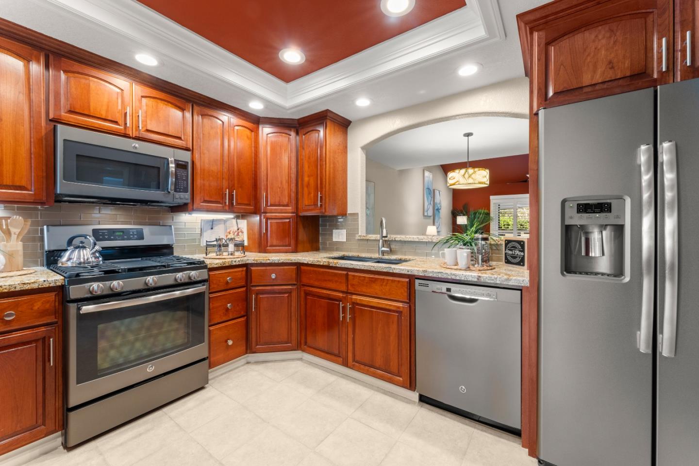 6249 Blauer LN