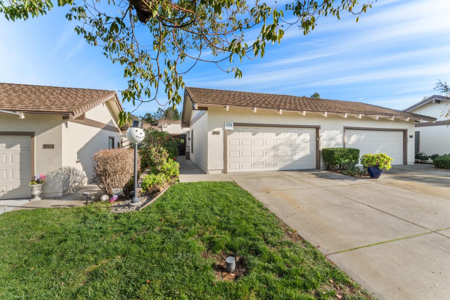 6249 Blauer LN