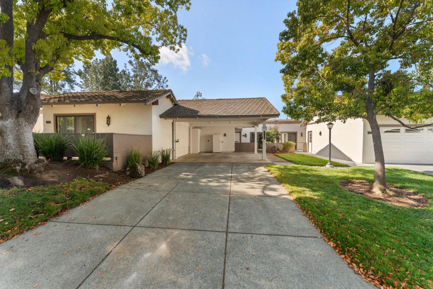 6186 Gerdts DR