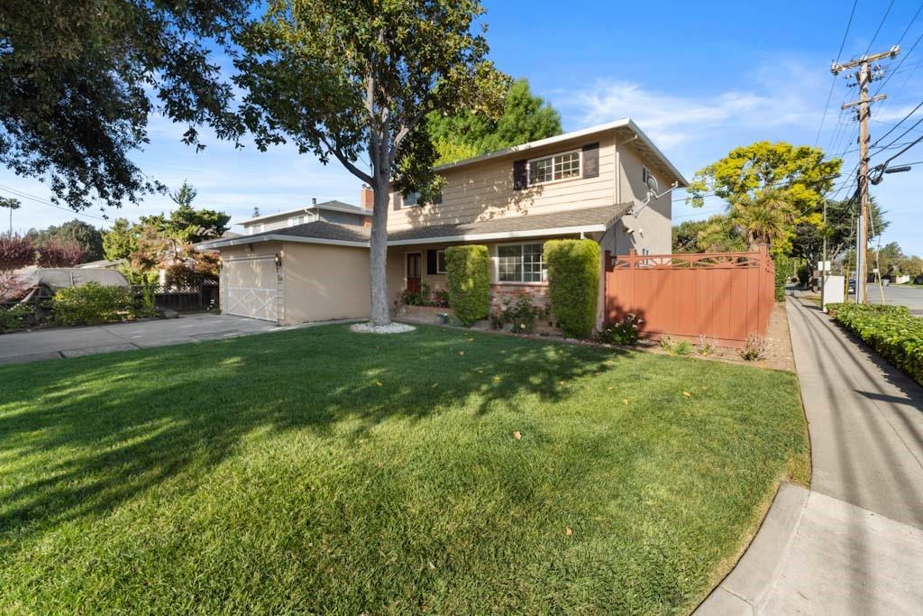 1148 Ginger LN