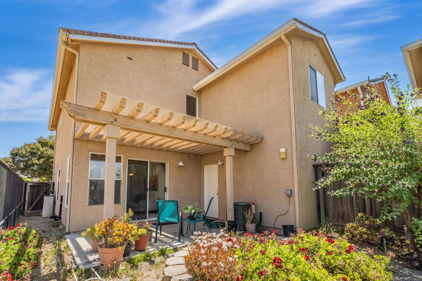 1517 Hermocilla Way