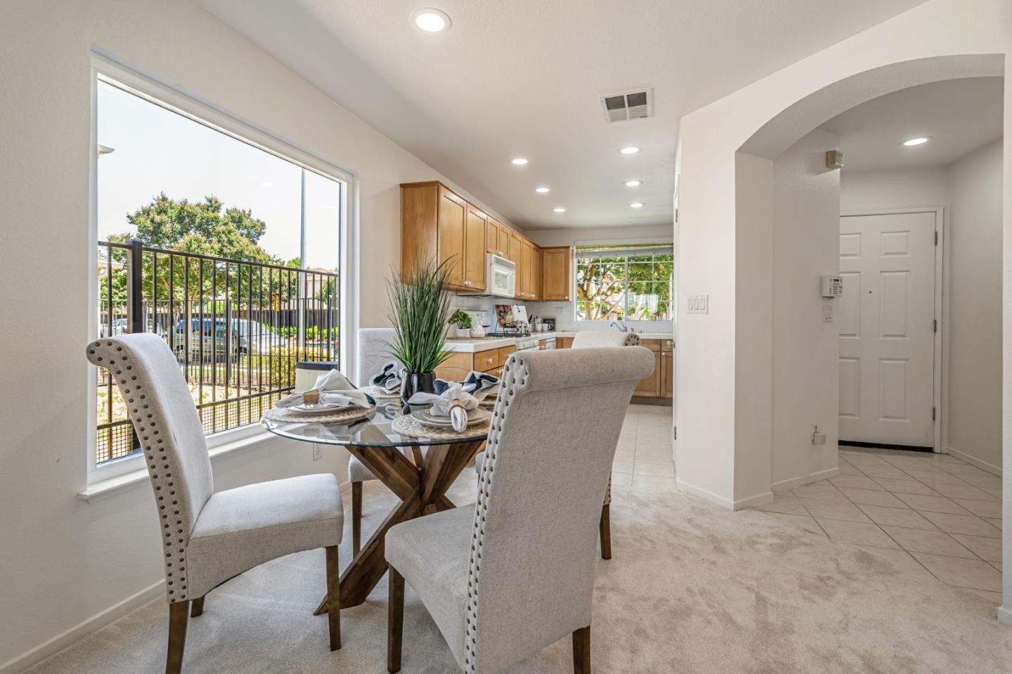 1517 Hermocilla Way