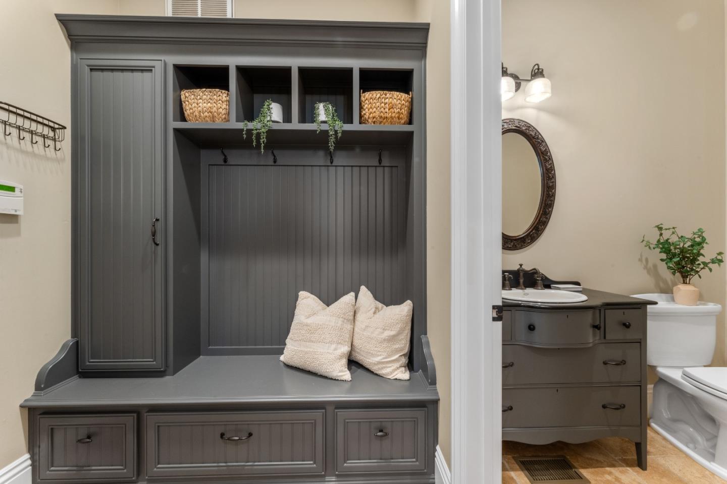 2512 Lansford Avenue