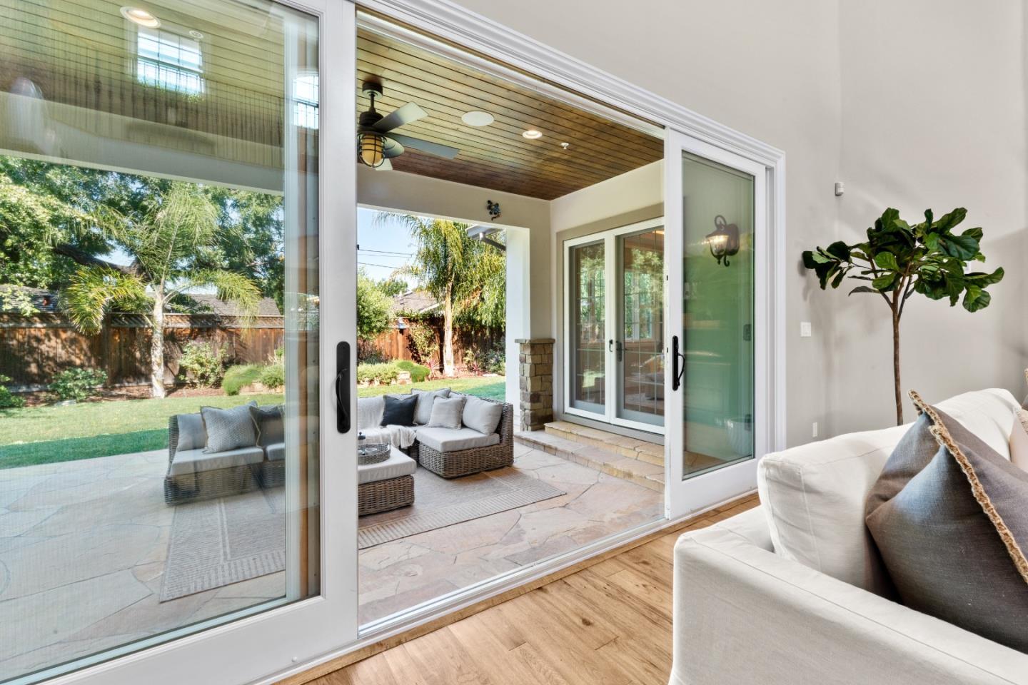 2512 Lansford Avenue