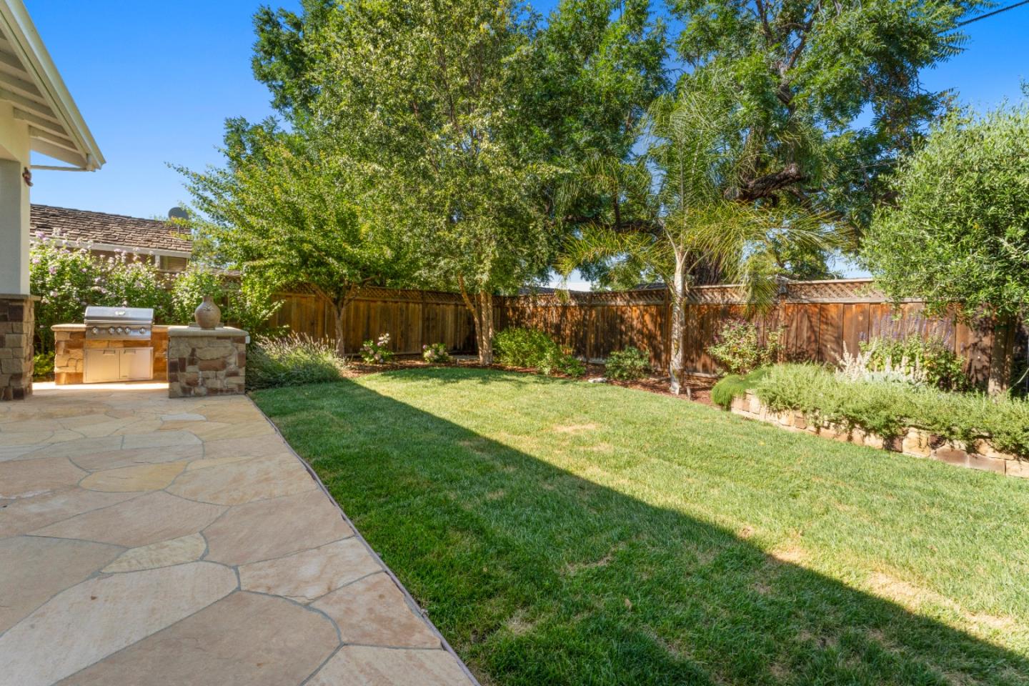 2512 Lansford Avenue