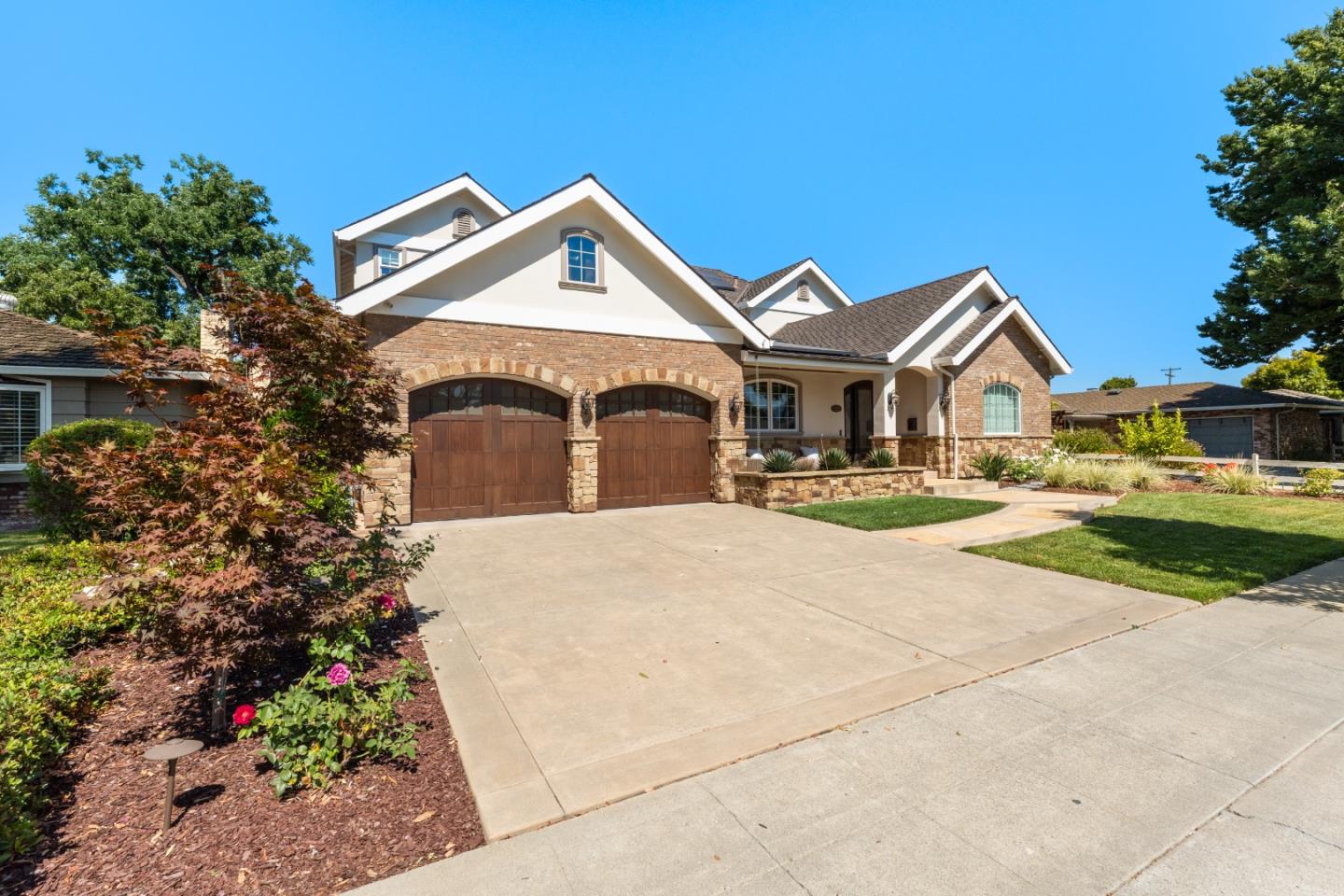 2512 Lansford Avenue