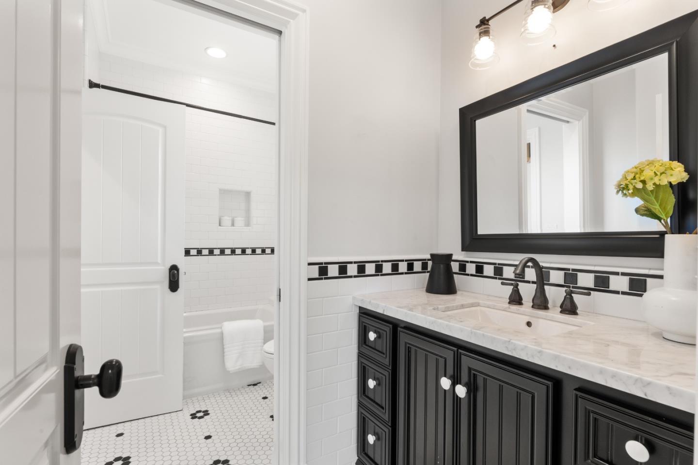 2512 Lansford Avenue