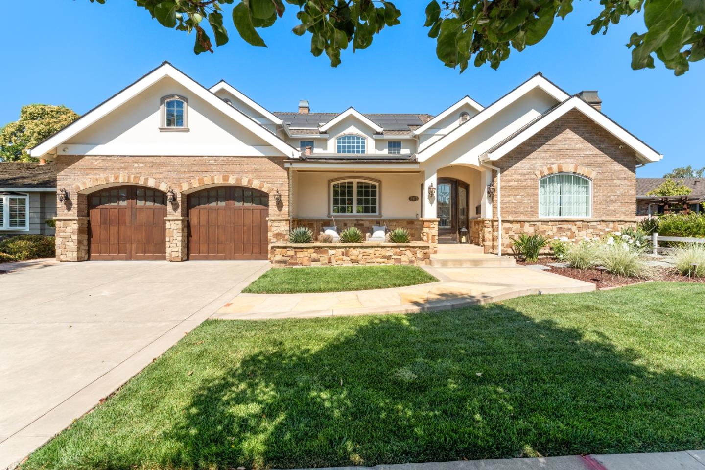 2512 Lansford Avenue