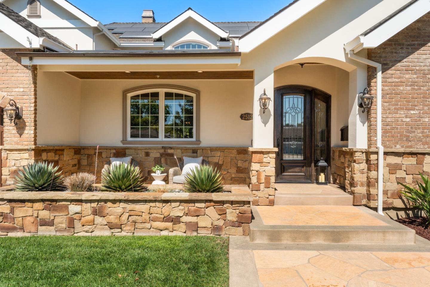 2512 Lansford Avenue