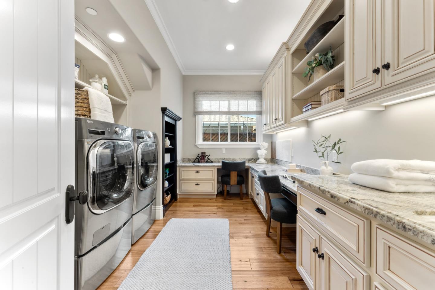 2512 Lansford Avenue