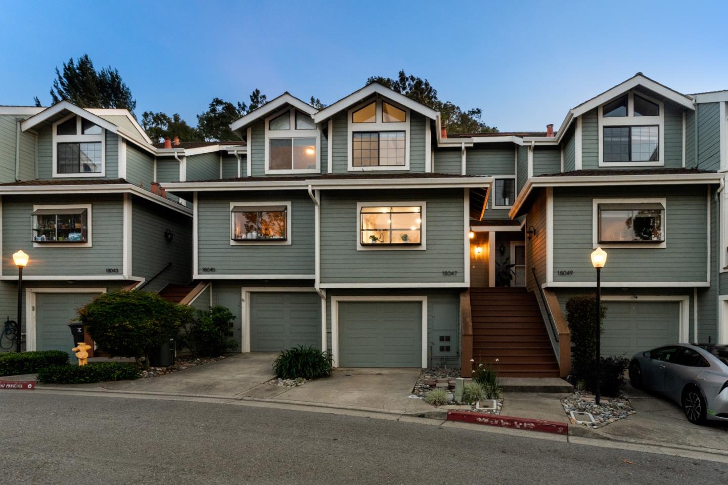 18047 Hillwood Lane