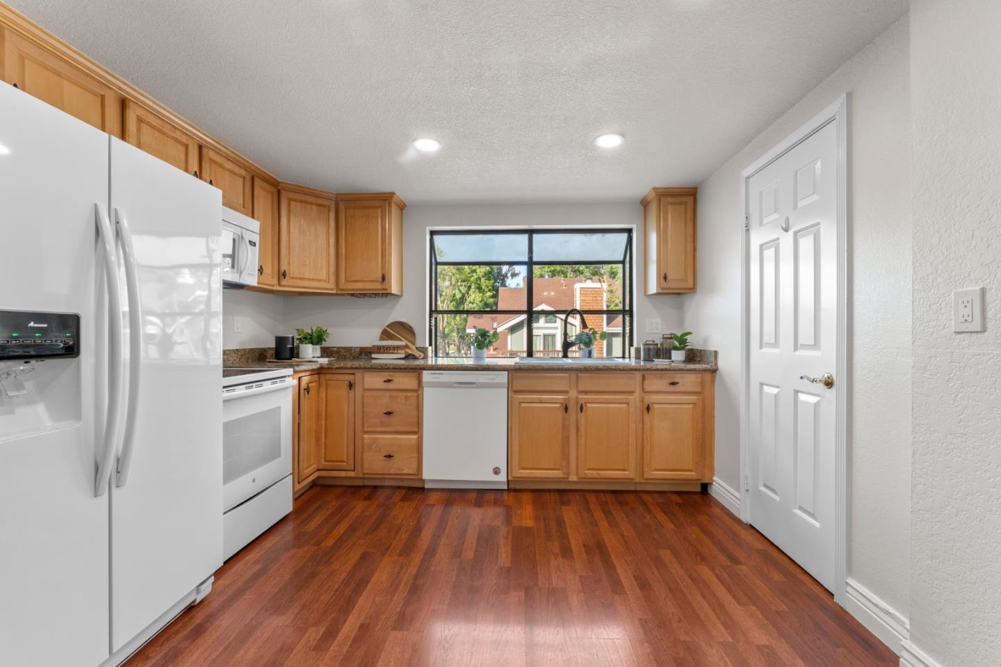 18047 Hillwood Lane