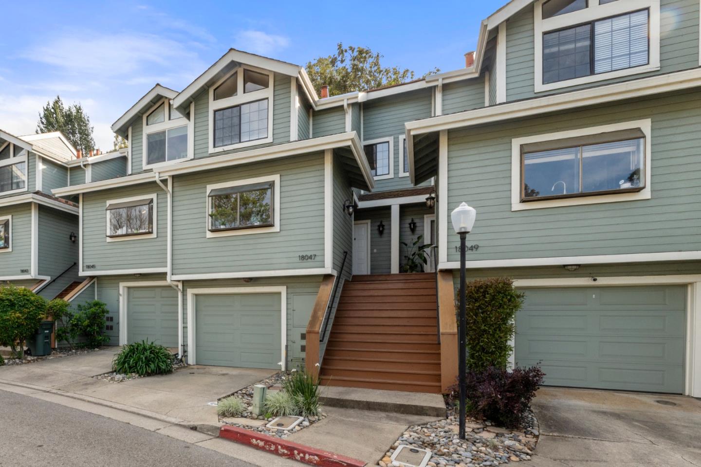 18047 Hillwood Lane
